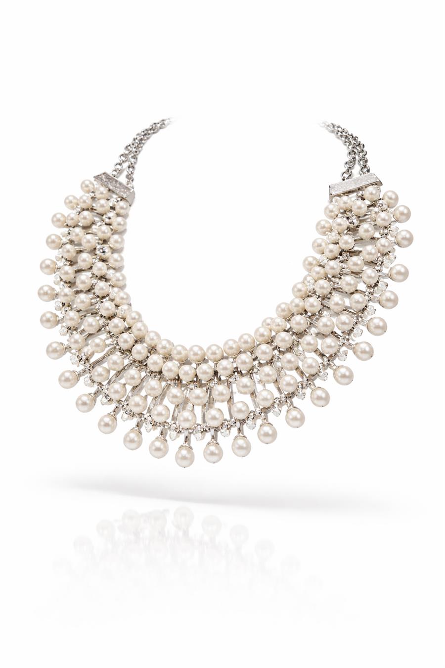 Nomi Çoklu İncili ve Parlak Taşlı Statement Kolye