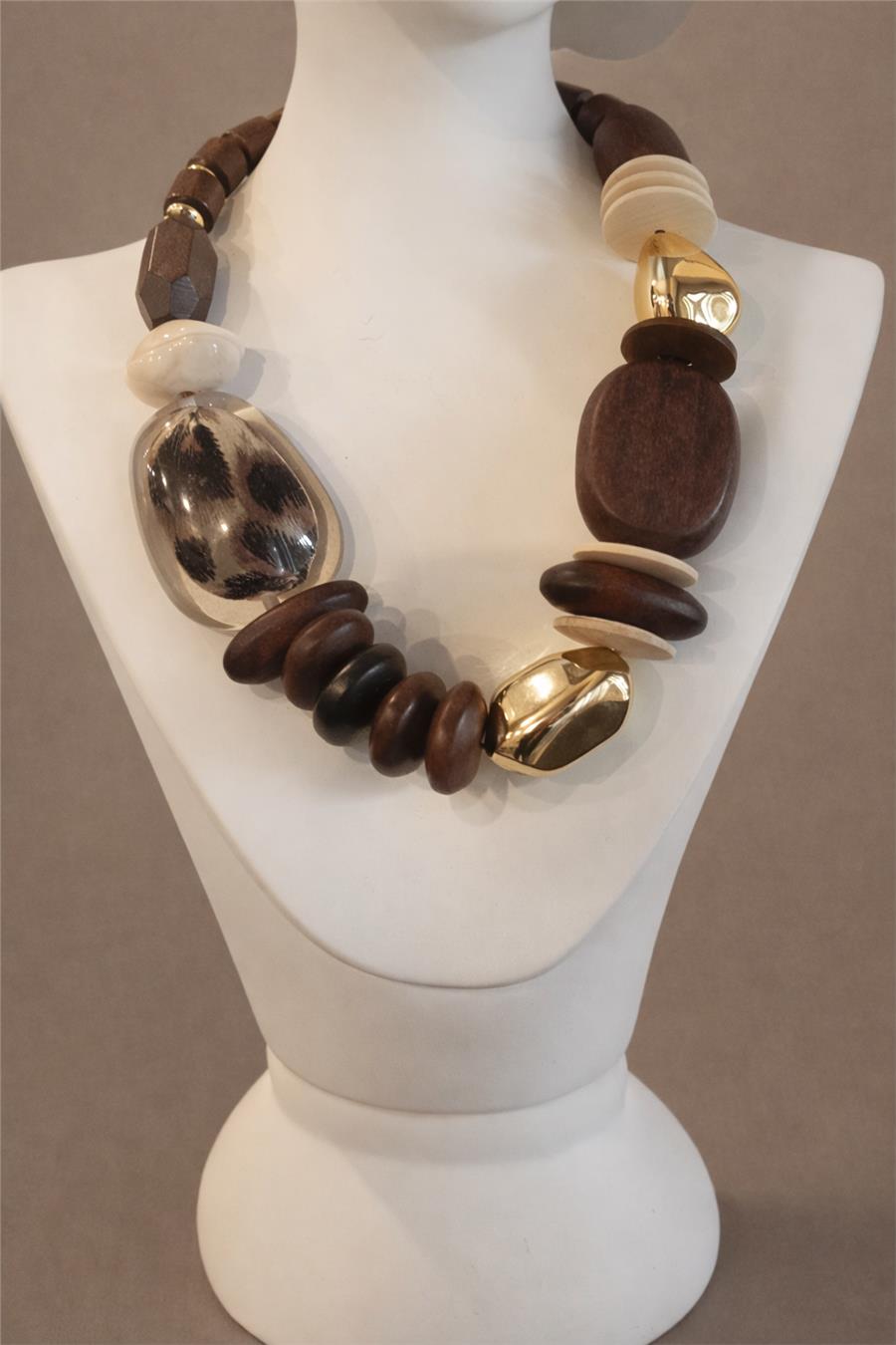 Lori Ahşap Boncuklu Leopar Detaylı Kolye