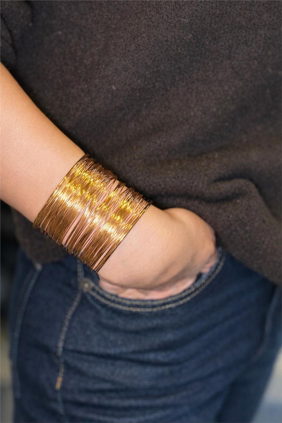 Arya Gold Renk Çok Telli Çelik Bileklik