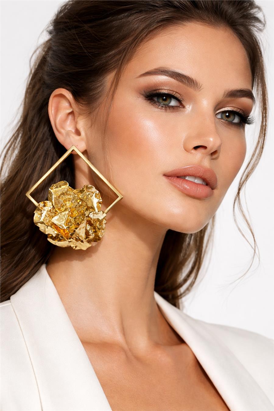 Quera Geometrik Şekilli Çiçek Figürlü XL Küpe