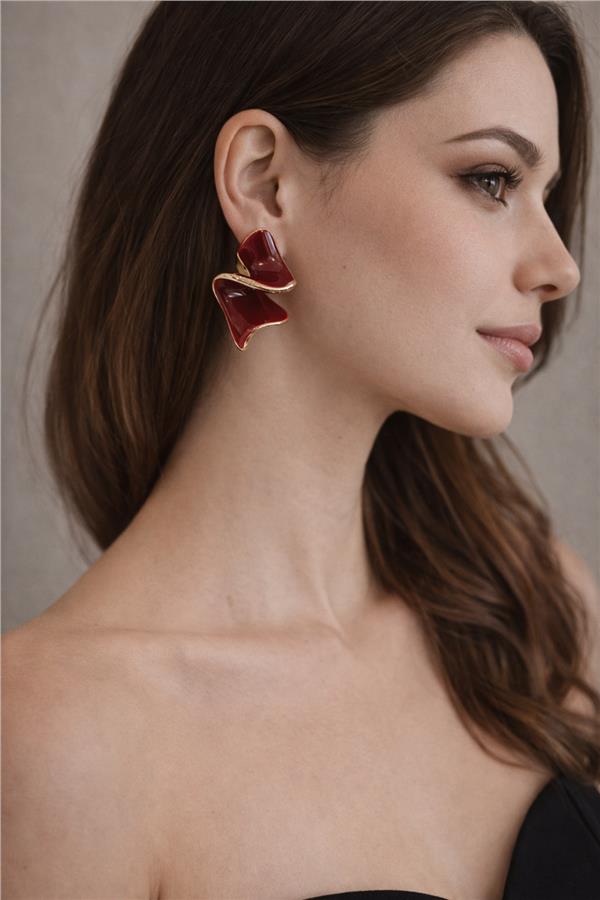 Reddy Bordo ve Altın Kıvrımlı Küpe