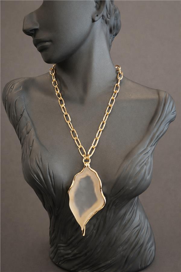 Biggy Gold Zincirli Beyaz Opak Taşlı Asimetrik Kolye