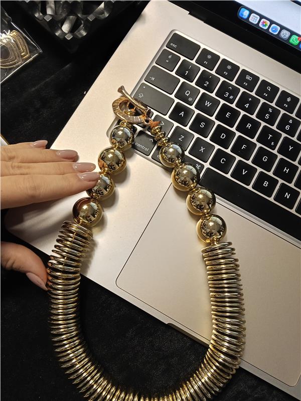 Margaret Gold Boncuklu İri Kolye